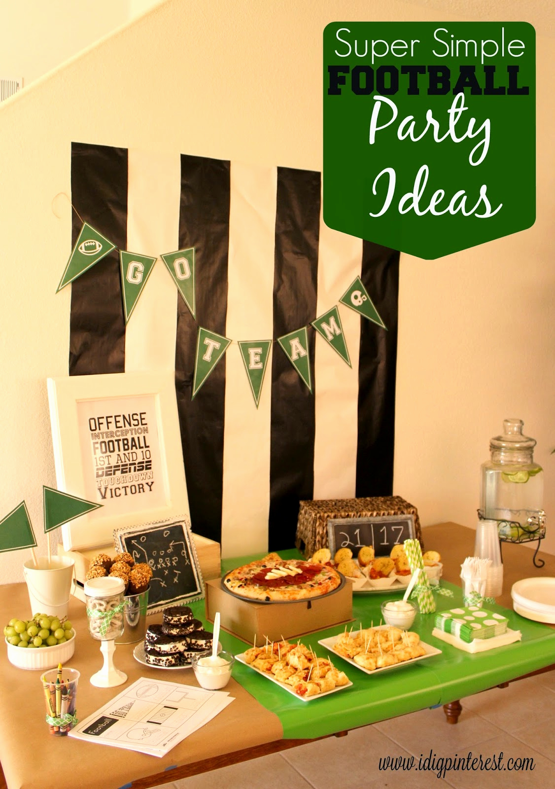 It Works Wrap Party Invitation Elegant Super Simple Football Party Ideas I Dig Pinterest